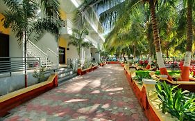 Bhalkeshwar Villa & Resort